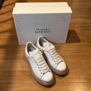Alexander McQUEEN shoes size 37 with tags and box